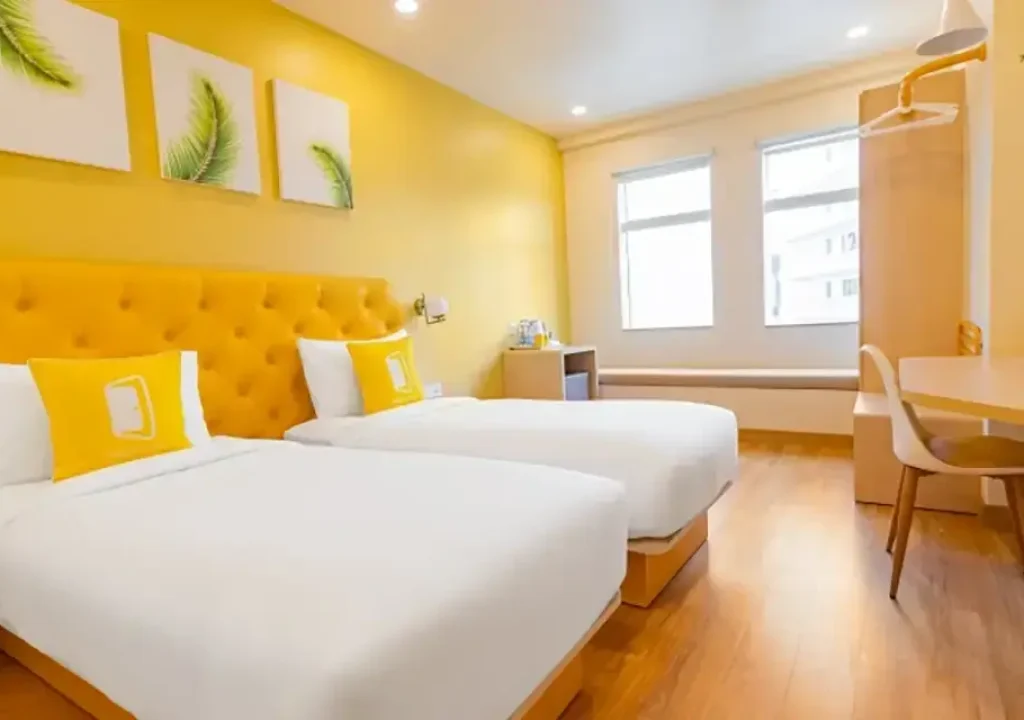 1716877587075-Executive Twin (1)